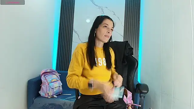 ShaunaDream online show from 10/18/25, 05:10