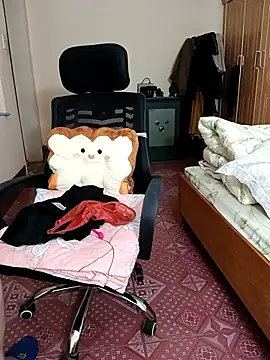 Moona heny online show from 12/01/25, 12:37