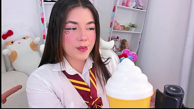 dolce antonellaa online show from 02/18/26, 03:24