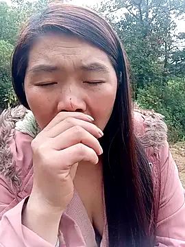 quynhkoolbae online show from 12/05/25, 01:25