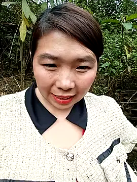 quynhkoolbae online show from 12/18/25, 10:10