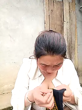 quynhkoolbae online show from 02/13/26, 07:48