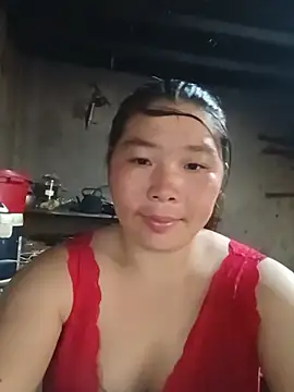 Snapshot of quynhkoolbae chatting on 07/06/26, 02:41 quynhkoolbae online show from 07/06/26, 02:41