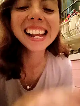 Snapshot of MoonBlueSex chatting on 10/03/25, 04:53 MoonBlueSex online show from 10/03/25, 04:53