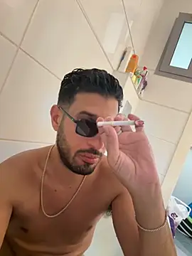 husbandandwifetobe online show from 11/29/25, 08:50