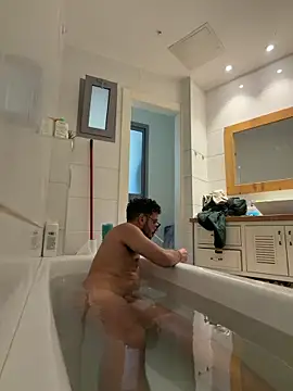 husbandandwifetobe online show from 12/20/25, 01:18