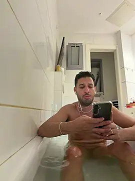 husbandandwifetobe online show from 04/25/26, 10:07