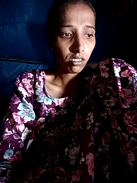Snapshot of Pinki_thakur_1 chatting on 09/17/25, 06:42 Pinki thakur 1 online show from 09/17/25, 06:42