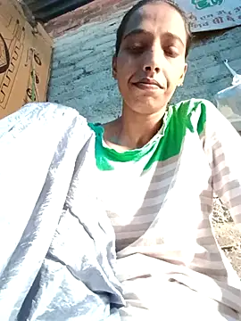 Snapshot of Pinki_thakur_1 chatting on 09/23/25, 11:24 Pinki thakur 1 online show from 09/23/25, 11:24