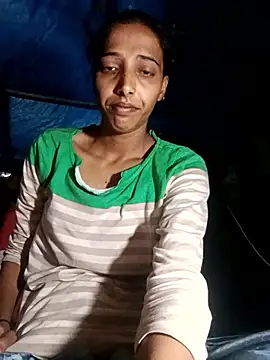 Snapshot of Pinki_thakur_1 chatting on 09/27/25, 10:26 Pinki thakur 1 online show from 09/27/25, 10:26