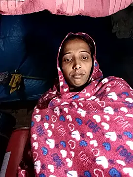 Snapshot of Pinki_thakur_1 chatting on 10/16/25, 08:43 Pinki thakur 1 online show from 10/16/25, 08:43