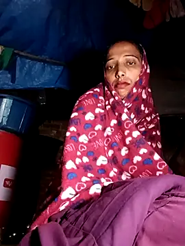 Snapshot of Pinki_thakur_1 chatting on 10/28/25, 09:06 Pinki thakur 1 online show from 10/28/25, 09:06