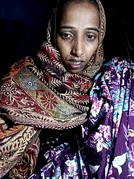 Snapshot of Pinki_thakur_1 chatting on 10/31/25, 06:20 Pinki thakur 1 online show from 10/31/25, 06:20