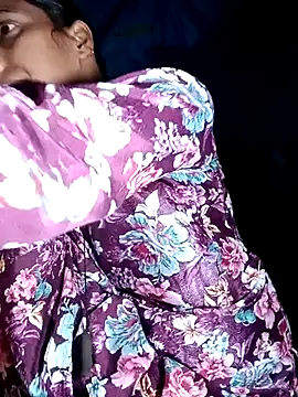 Snapshot of Pinki_thakur_1 chatting on 11/10/25, 07:35 Pinki thakur 1 online show from 11/10/25, 07:35