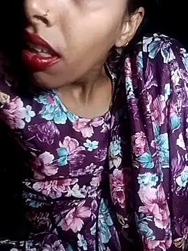 Snapshot of Pinki_thakur_1 chatting on 11/18/25, 06:01 Pinki thakur 1 online show from 11/18/25, 06:01