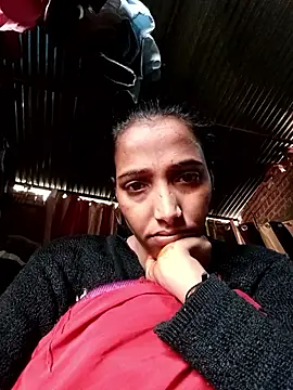 Snapshot of Pinki_thakur_1 chatting on 11/22/25, 07:18 Pinki thakur 1 online show from 11/22/25, 07:18