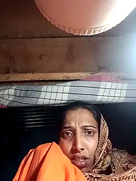 Snapshot of Pinki_thakur_1 chatting on 11/26/25, 04:08 Pinki thakur 1 online show from 11/26/25, 04:08