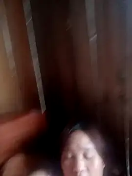 miumiu 00 online show from 09/25/25, 07:01