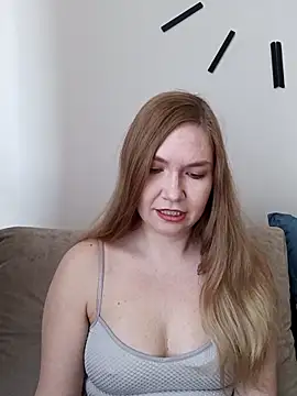 KisaVixen online show from 04/21/26, 11:05