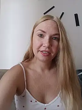KisaVixen online show from 07/17/26, 09:27
