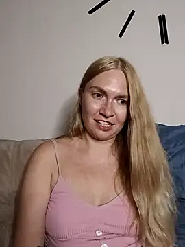 KisaVixen online show from 07/18/26, 09:40