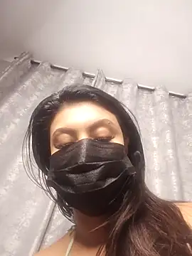 Indian GlowingMiax online show from 04/18/26, 04:38