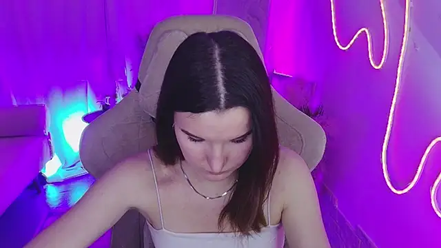 AgataWillis online show from 11/20/25, 11:54