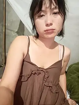Snapshot of linda_bae00 chatting on 05/14/26, 12:34 linda bae00 online show from 05/14/26, 12:34