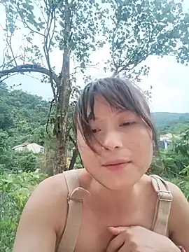 Snapshot of linda_bae00 chatting on 05/20/26, 11:38 linda bae00 online show from 05/20/26, 11:38