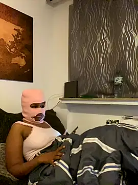 Snapshot of BadgirlnDaddy chatting on 11/03/25, 07:37 BadgirlnDaddy online show from 11/03/25, 07:37