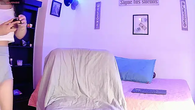   abrill   online show from 09/11/25, 12:11