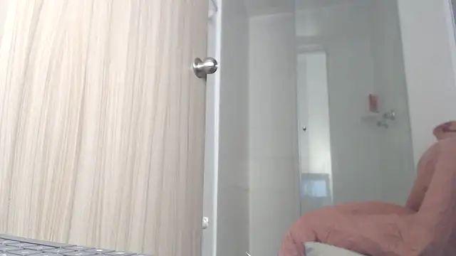   abrill   online show from 03/05/26, 04:41