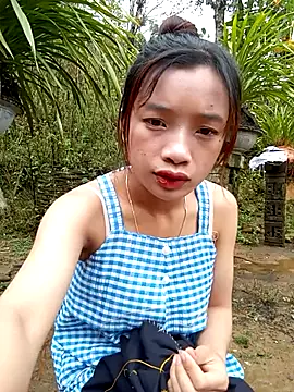 Snapshot of beobeo_2xx chatting on 09/23/25, 02:36 beobeo 2xx online show from 09/23/25, 02:36