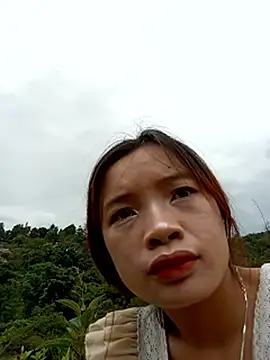 Snapshot of beobeo_2xx chatting on 09/25/25, 02:04 beobeo 2xx online show from 09/25/25, 02:04