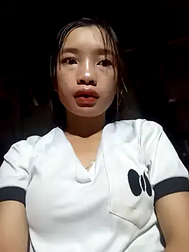 Snapshot of beobeo_2xx chatting on 09/27/25, 02:16 beobeo 2xx online show from 09/27/25, 02:16