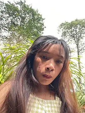 Snapshot of beobeo_2xx chatting on 10/17/25, 03:10 beobeo 2xx online show from 10/17/25, 03:10