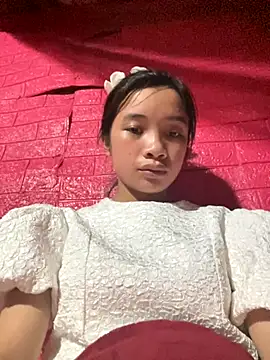 Snapshot of beobeo_2xx chatting on 10/31/25, 12:06 beobeo 2xx online show from 10/31/25, 12:06