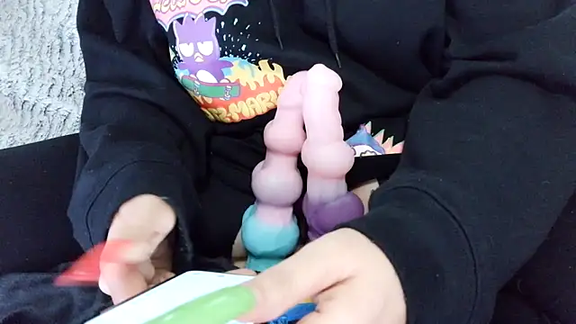 Snapshot of fetishslut4u chatting on 09/13/25, 03:23 fetishslut4u online show from 09/13/25, 03:23