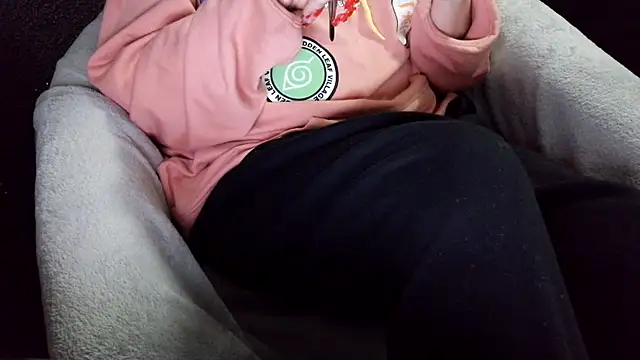 Snapshot of fetishslut4u chatting on 09/25/25, 05:00 fetishslut4u online show from 09/25/25, 05:00