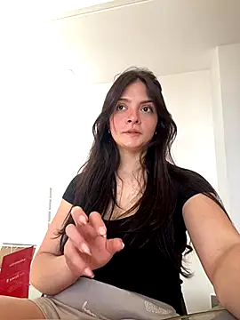 Danielaeliana online show from 09/26/25, 06:56