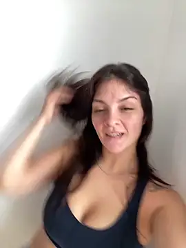 Danielaeliana online show from 04/06/26, 05:47