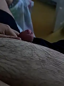 Snapshot of t-dog26 chatting on 10/07/25, 03:36 t-dog26 online show from 10/07/25, 03:36