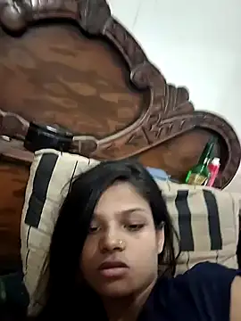 Snapshot of Komal0099 chatting on 10/25/25, 02:56 Komal0099 online show from 10/25/25, 02:56