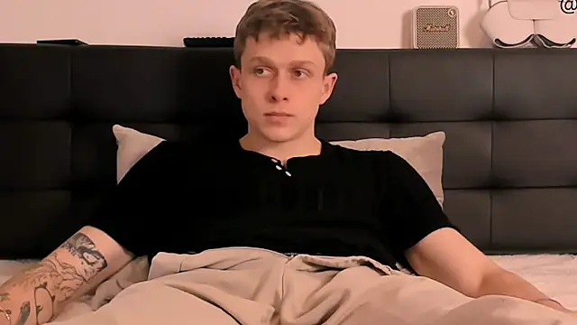 TalkingHead 0  online show from 12/20/25, 02:57