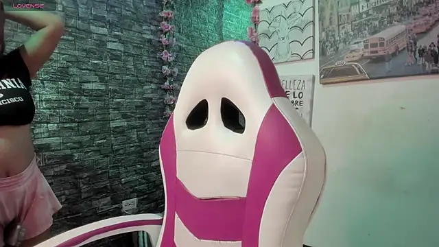 karoll  sex online show from 10/23/25, 12:37