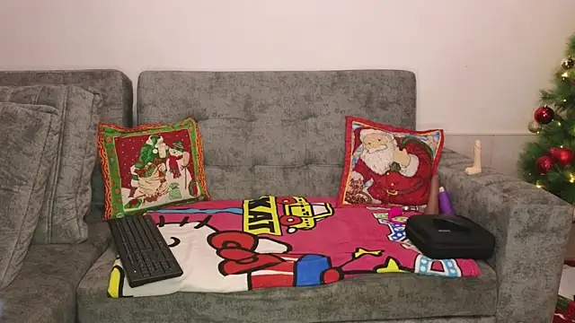 adahira08 online show from 12/17/25, 03:23