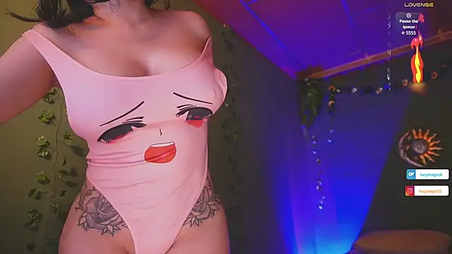 Snapshot of lucymagical1 chatting on 10/12/25, 11:15 lucymagical1 online show from 10/12/25, 11:15