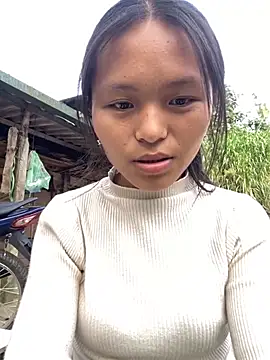 milo bae online show from 12/03/25, 01:57