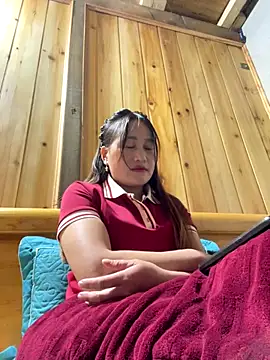 phungtiti online show from 11/26/25, 12:28