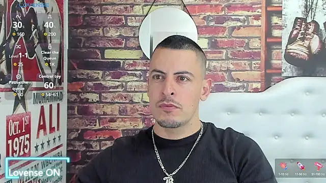 Snapshot of scotty_musicc chatting on 09/12/25, 10:10 scotty musicc online show from 09/12/25, 10:10